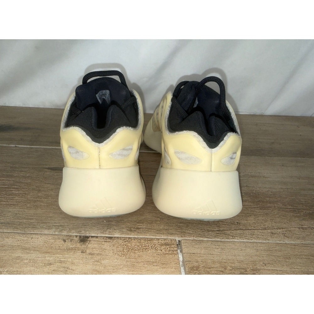 Adidas Yeezy 700 V3 Azael FW4980 Mens 4.5 Womens 6 Cream White Black Sneakers - Picture 6 of 8